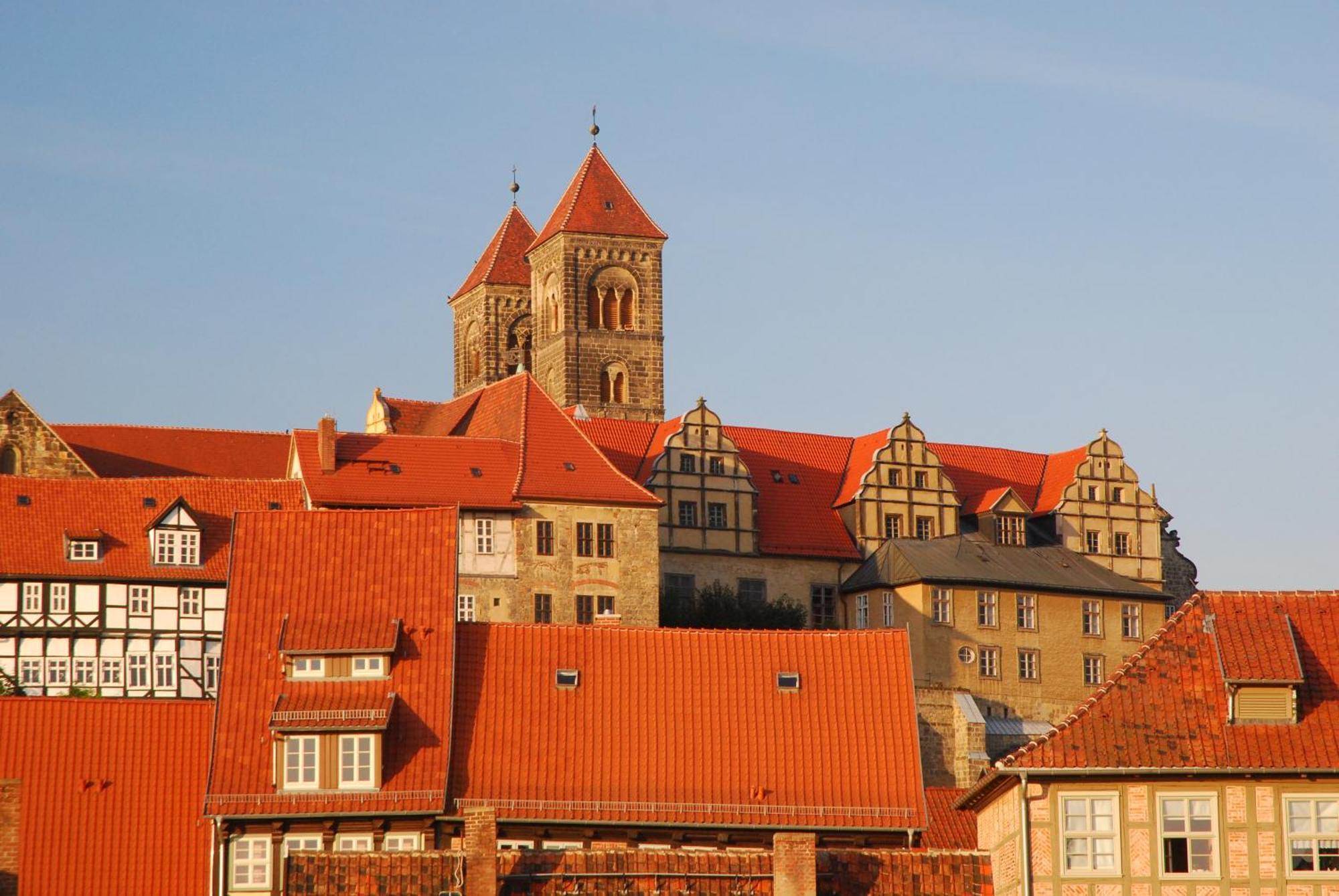 Hotel Domschatz 크베들린부르크 외부 사진