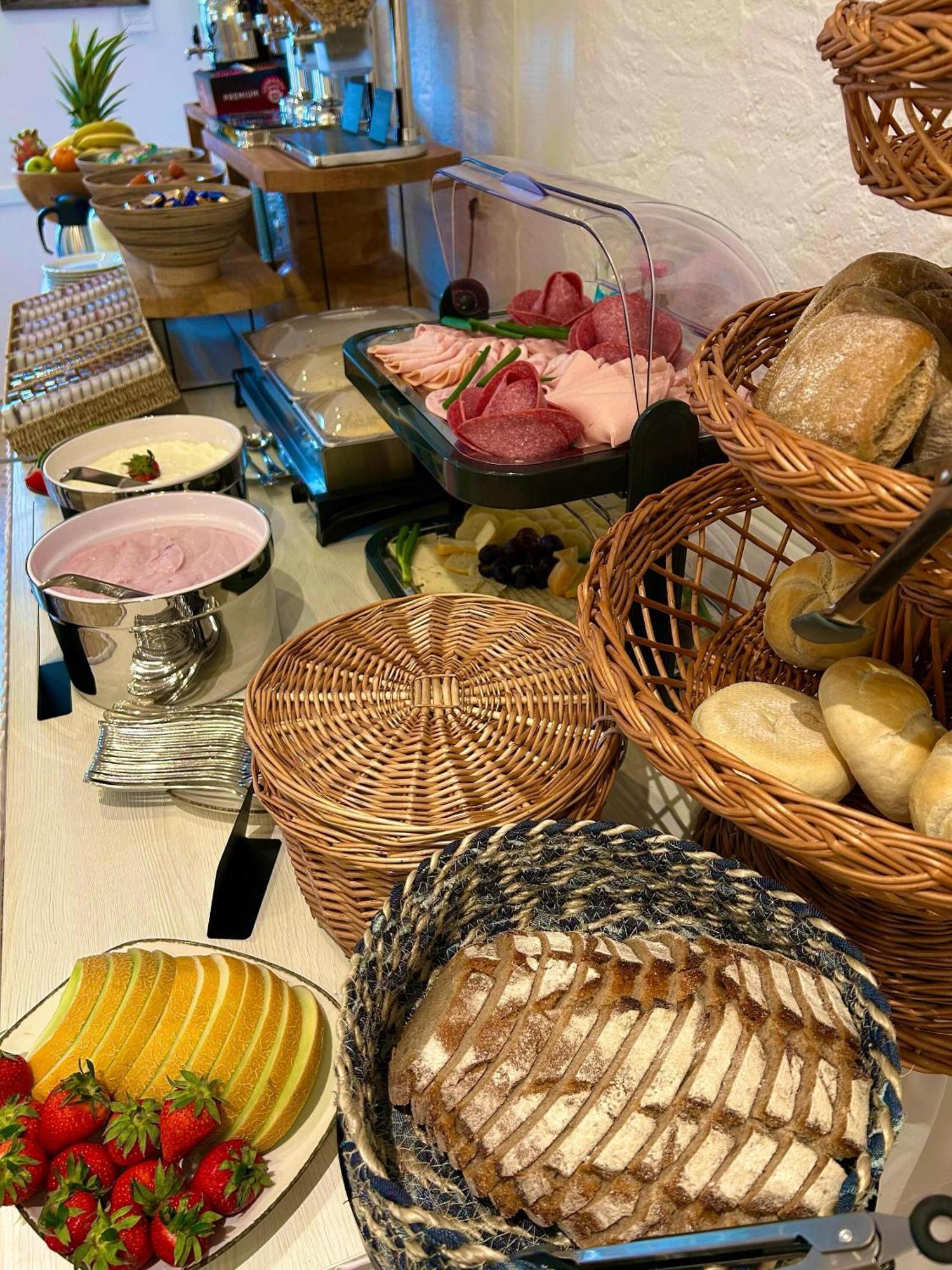 Hotel Domschatz 크베들린부르크 외부 사진