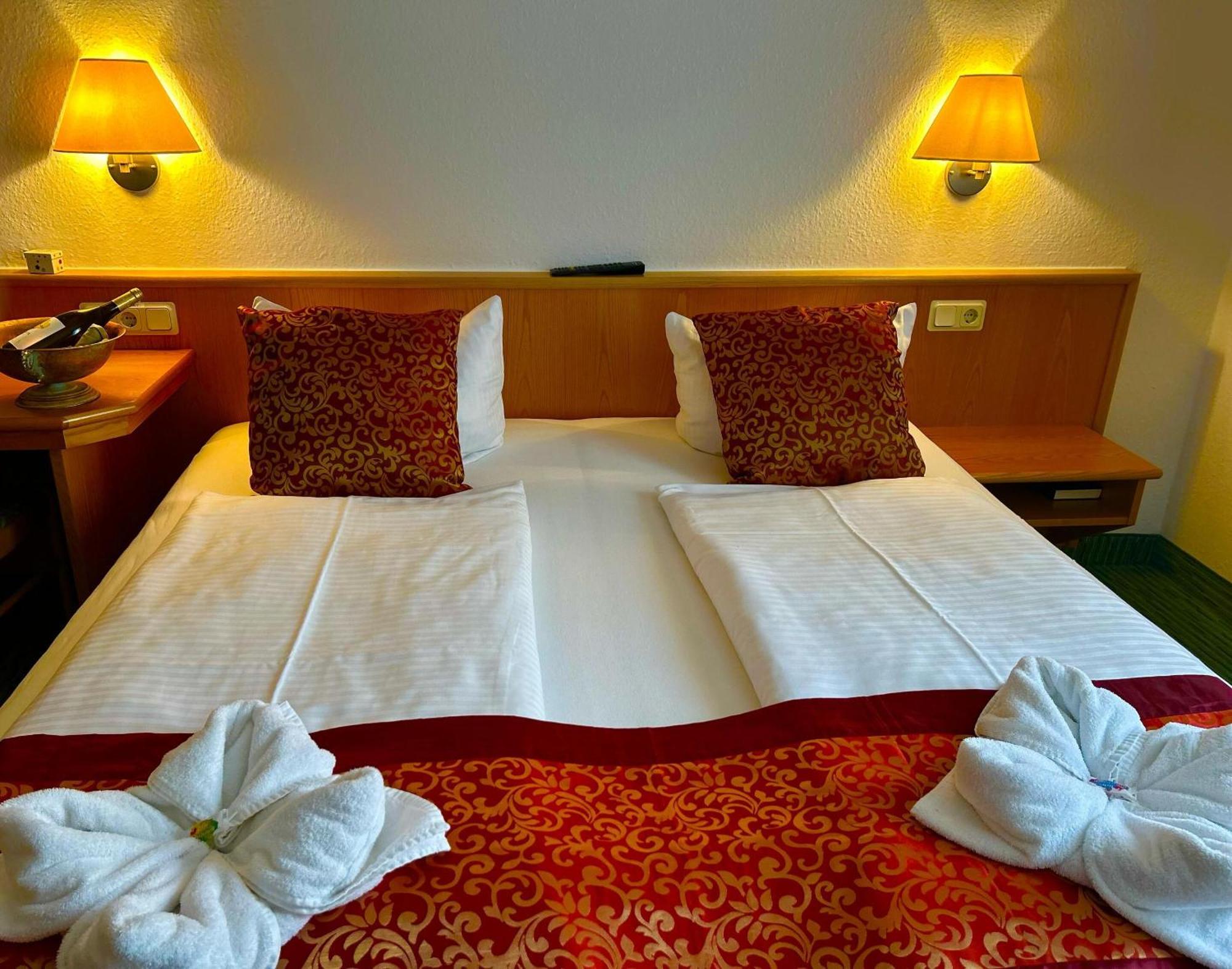 Hotel Domschatz 크베들린부르크 외부 사진