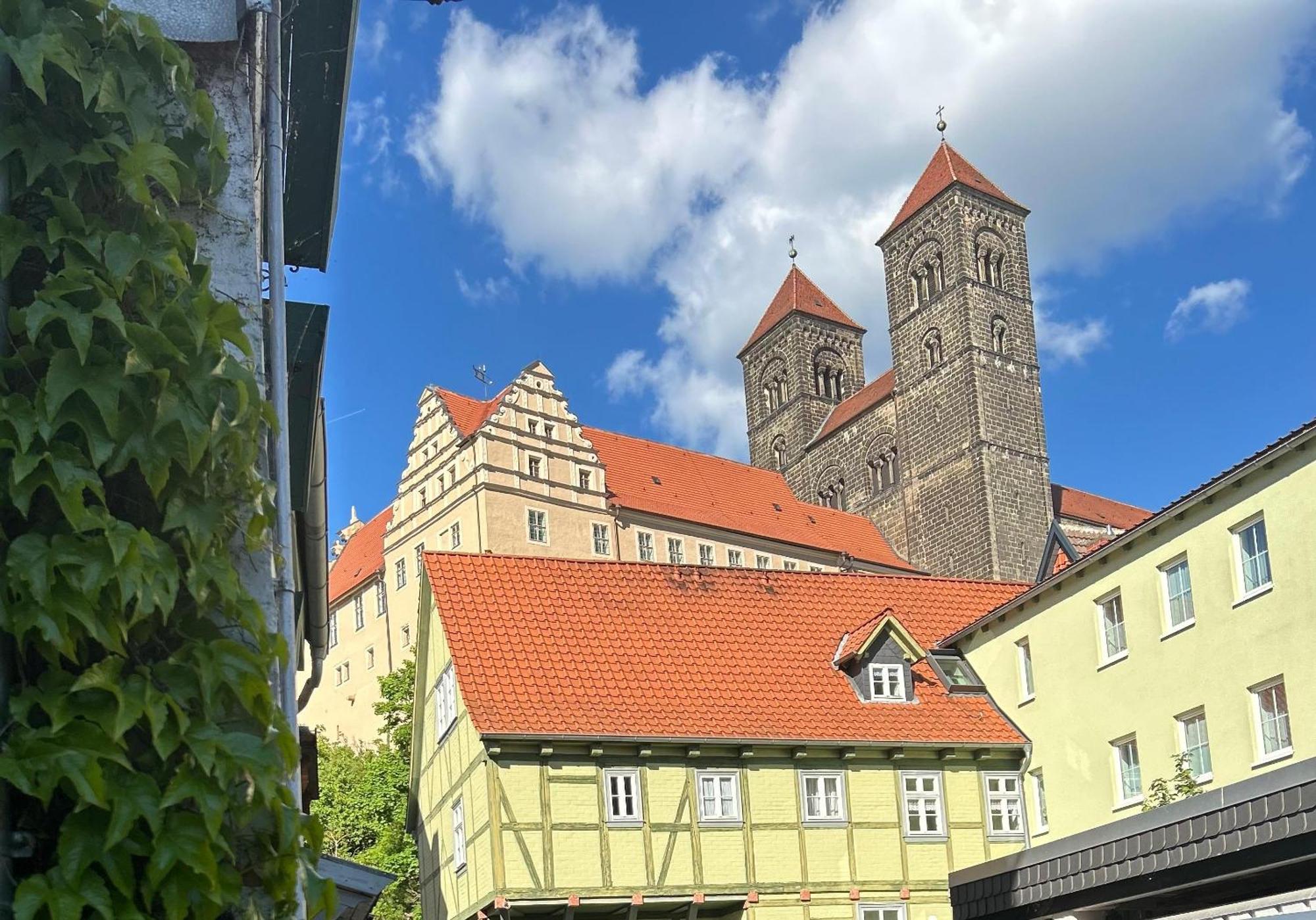 Hotel Domschatz 크베들린부르크 외부 사진